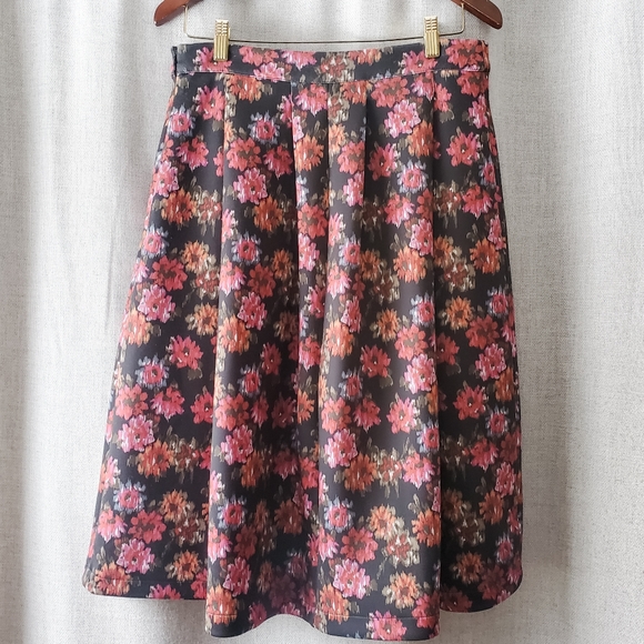 Abercrombie & Fitch Floral Print Pleated Circle Midi Skirt size L - Picture 3 of 5